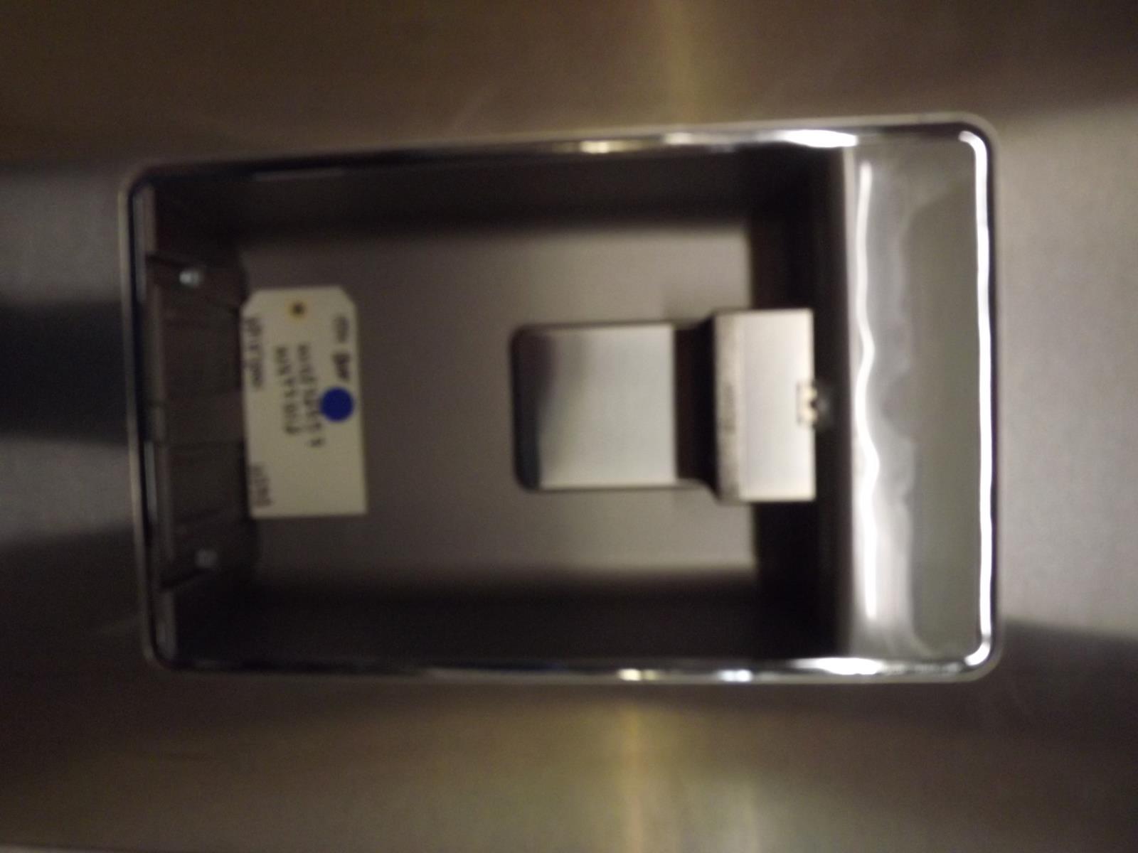 Whirlpool Refrigerator W10872957 W10770112 Left Door Used Whirlpool Refrigerator W10872957 W10770112 Left Door Used